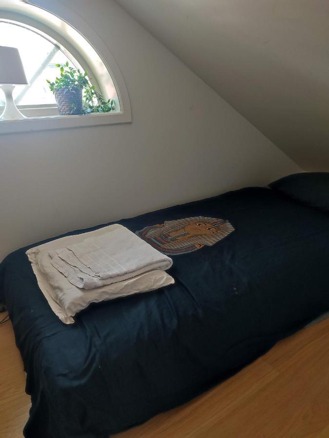 Villa I Norrtaelje Bagian luar foto
