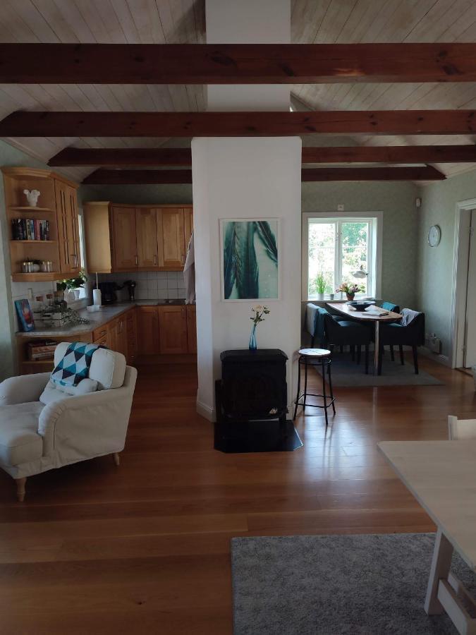 Villa I Norrtaelje Bagian luar foto