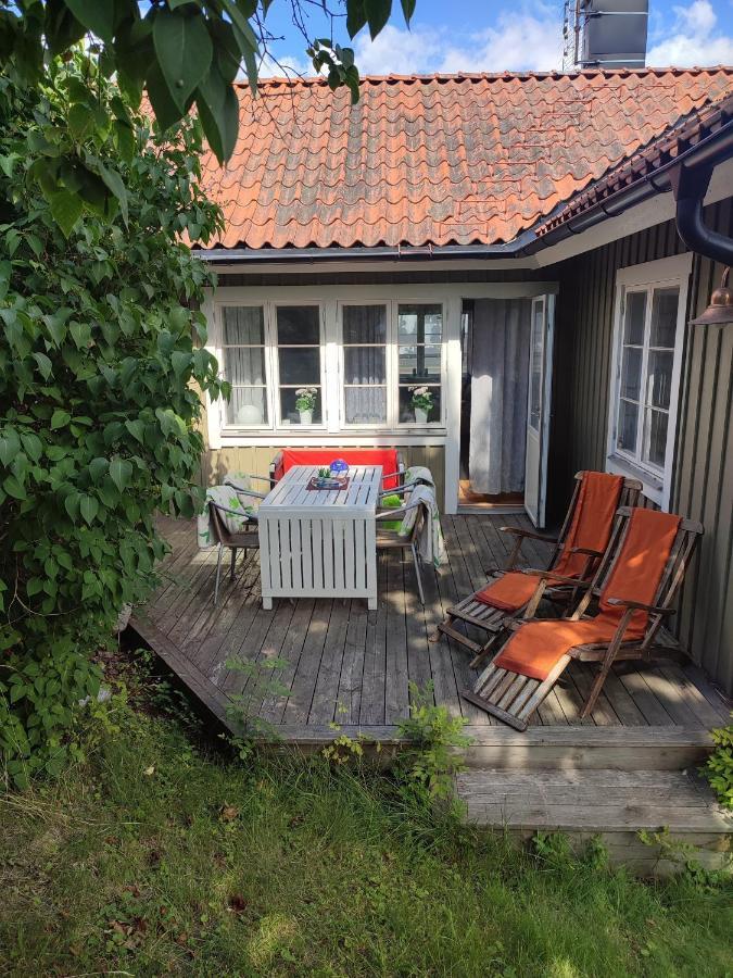 Villa I Norrtaelje Bagian luar foto